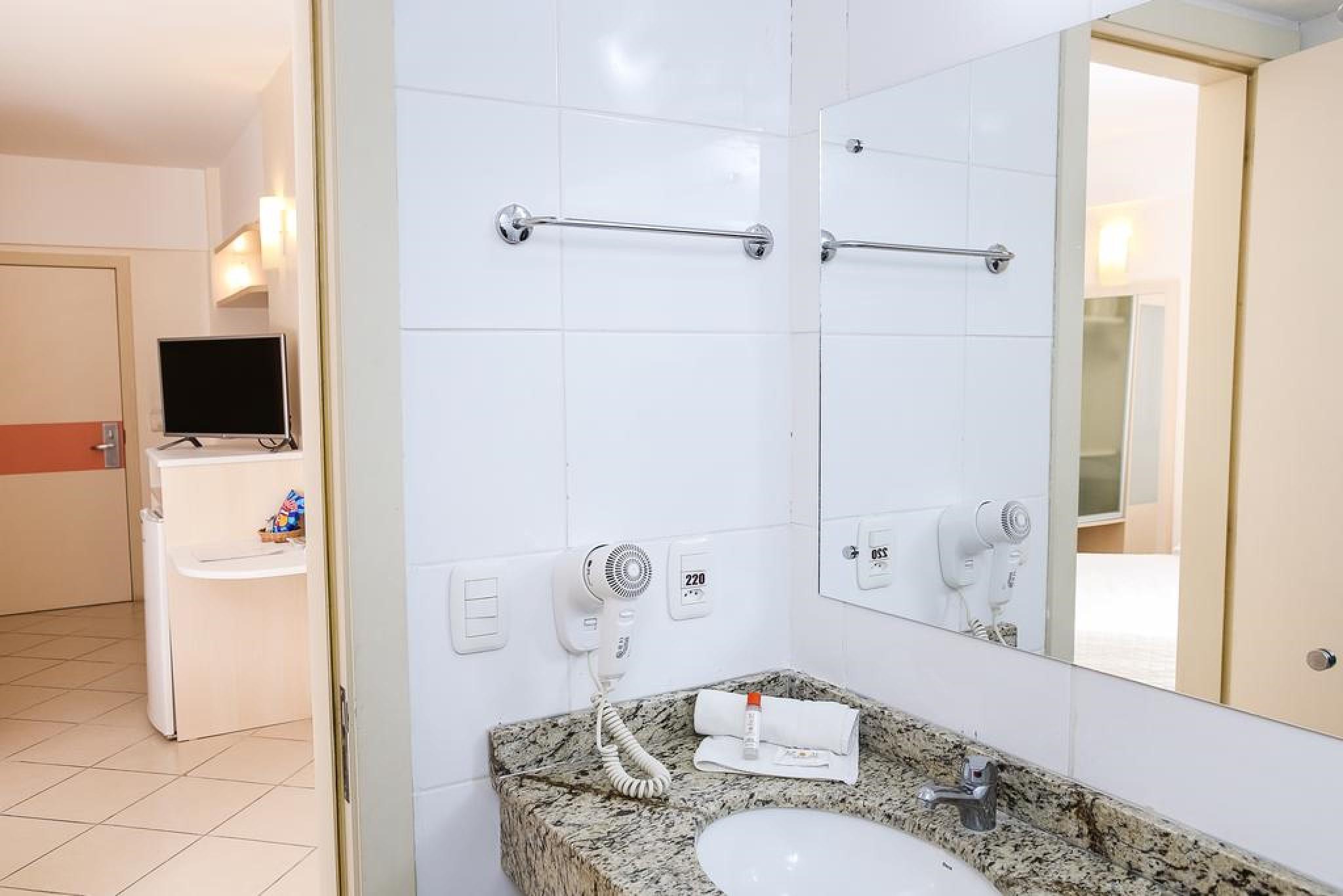 Hotel Metropolitan Canoas Каноас Екстер'єр фото